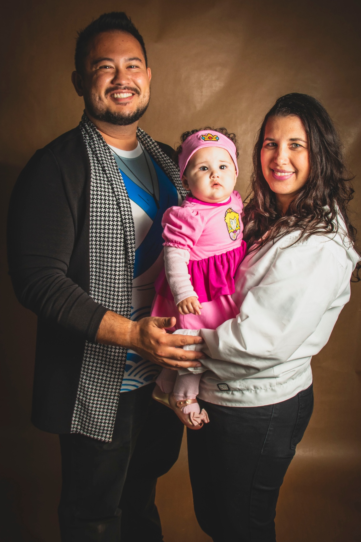 Matsu com sua família em retrato afetivo